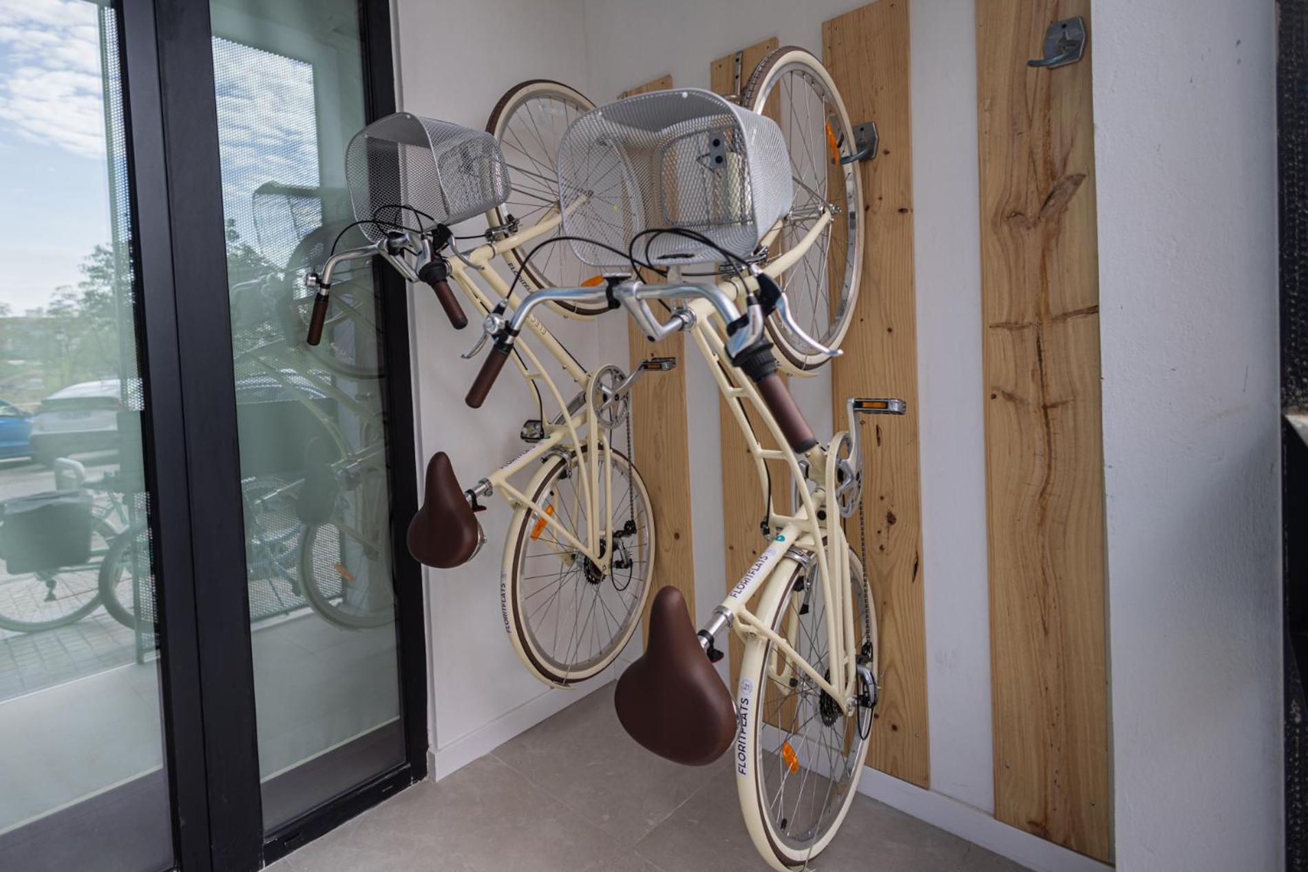 Florit Flats - The Joaquin Sorolla Apartments With Bicycles Valencia Eksteriør bilde